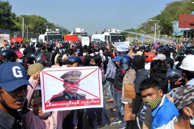 A demonstration denouncing the leader of the Burmese junta, General Min Aung Hlaing, on February 9, 2021, in Naypyidaw.