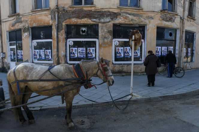 Election posters in the streets of the village of Oreshets (Bulgaria), on March 31.