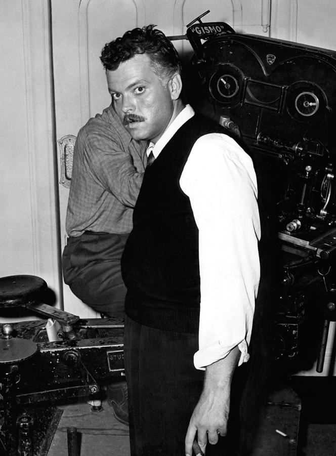 Orson Welles on the set of 