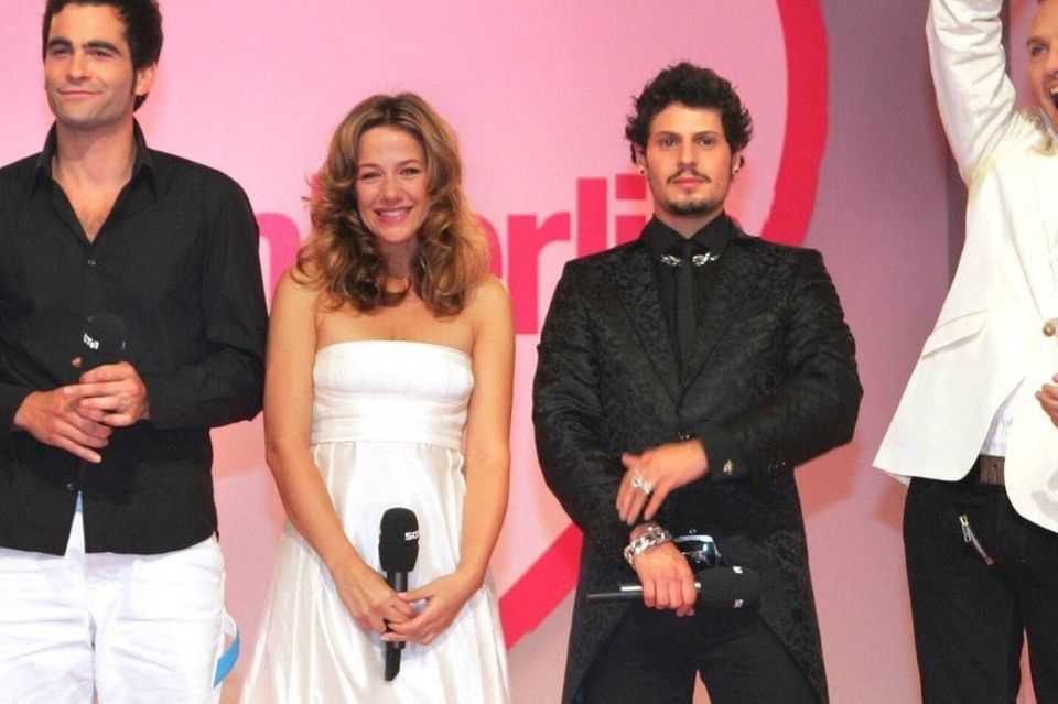 In 2006 Manuel Cortez played alongside Alexandra Neldel (center) in the Sat.1 Telenoveal "In love in Berlin" the crazy advertising professional "Rokko Kowalski".