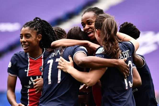 The Parisiennes eliminated the Lyonnaises, winners of the Women's Champions League for five years.