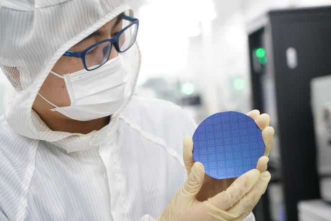 A wafer of semiconductor carbon nanotubes in a research laboratory in Beijing in May 2020.