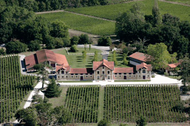 Château Le Sartre, owned by Bernard Magrez in Léognan (Gironde).