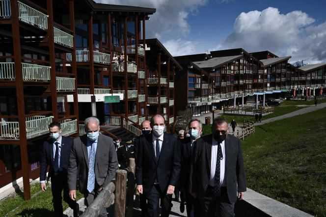 While traveling in the resort of Les Arcs (Bourg-Saint-Maurice), the Prime Minister, Jean Castex, announced an additional envelope of 200 million euros to compensate for the losses in tariff revenue, Thursday, May 27, 2021.