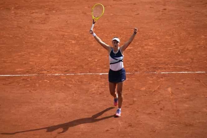 Czech Barbora Krejcikova won the 2021 Roland-Garros tournament.
