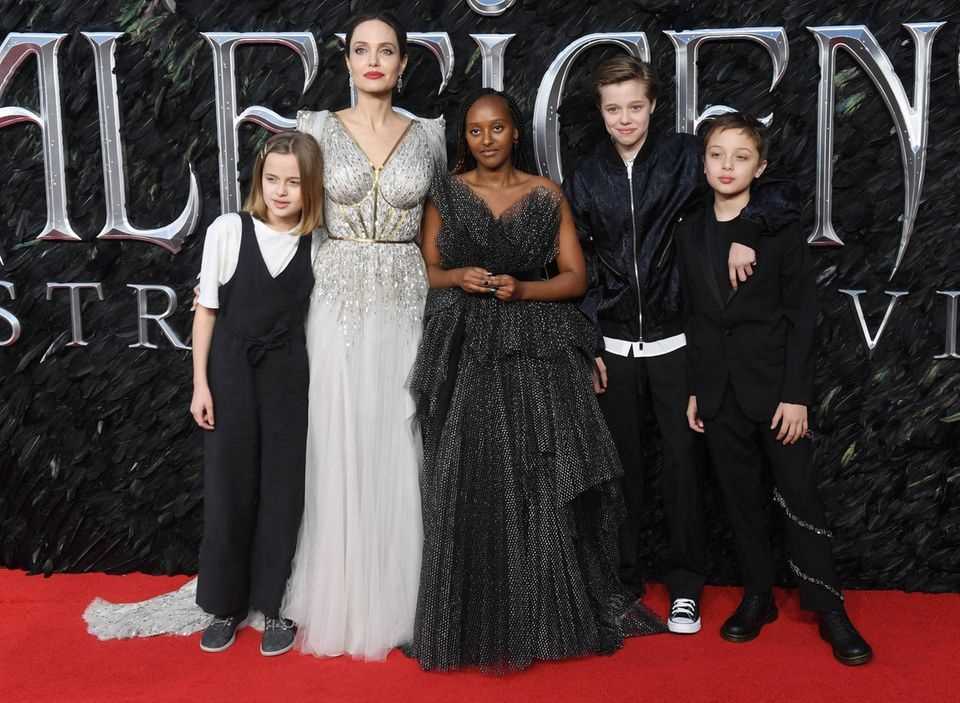 Angelina Jolie: She talks about the ethnic grievances in medicine: Angelina Jolie with her children