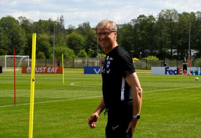 Finland coach Markku Kanerva during a training session for his team in Zelenogorsk, near St. Petersburg, on June 10, 2021, two days before his first match at Euro 2021.
