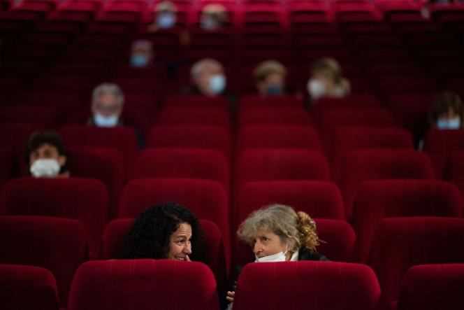 Instead of one in three seats, it will now be two out of three seats that can be occupied in cinemas.