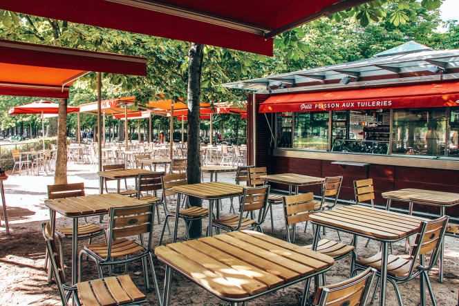The terrace of the Petit Plisson restaurant, in the Tuileries garden, in Paris.