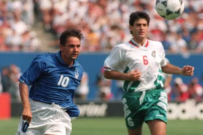Striker Roberto Baggio (left) during the 1994 World Cup semi-final between Italy and Bulgaria (2-1), in New York, July 13, 1994. Thanks to his two goals , he qualified the Squadra azzura in the final.