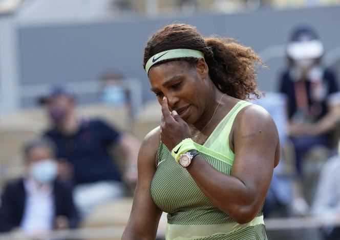 Serena Williams reacts after her loss to Elena Rybakina on June 6, 2021.