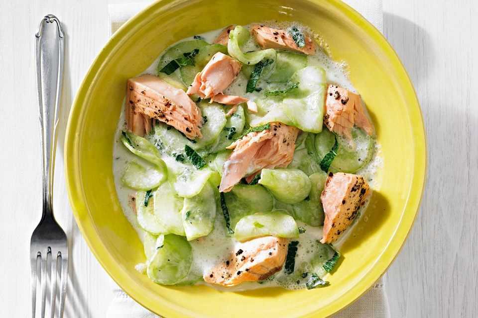 Cucumber salad with steamed salmon
