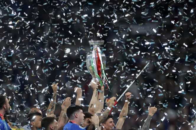 The Italian players celebrate their victory in the Euro final against England in London on July 11, 2021.