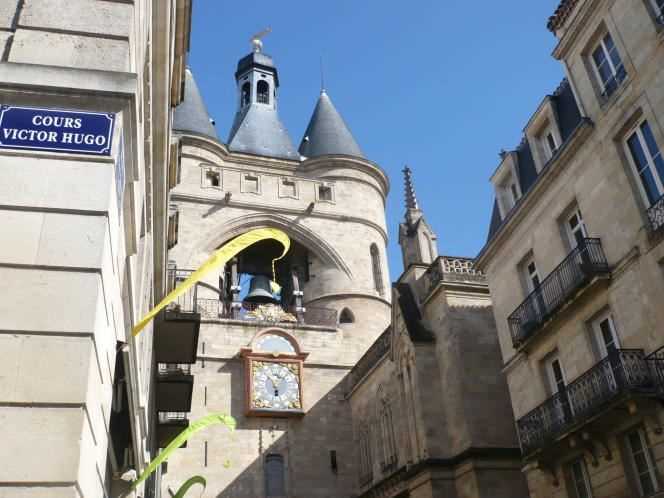 The Grosse Cloche de Bordeaux, belfry of the old town hall, is one of the city's flagship monuments.