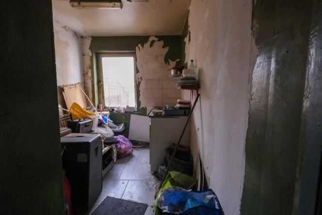 Grande-Rue de Roubaix, a landlord rents unsanitary housing, April 13, 2021.