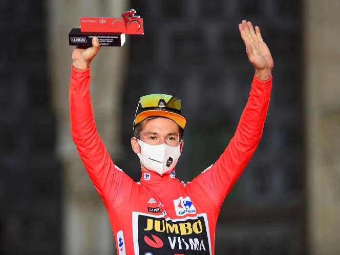 Primoz Roglic on the podium of the first stage of the Tour of Spain, Saturday August 14, in Burgos.