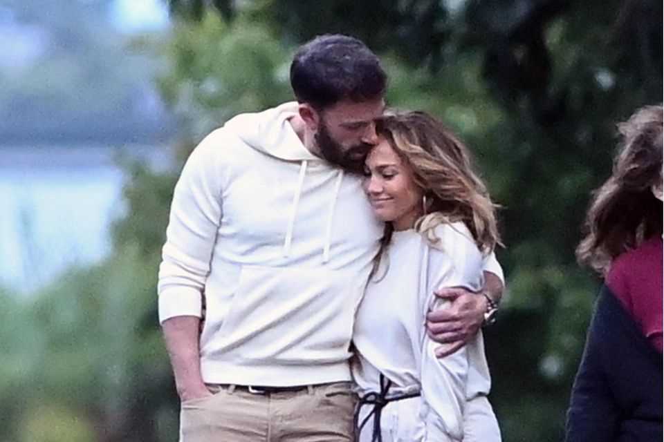 Ben Affleck and Jennifer Lopez on a stroll in love in the Hamptons.