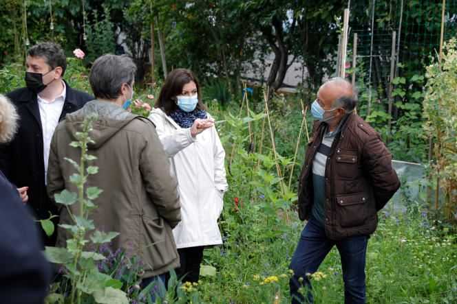 The mayor of Paris, Anne Hidalgo, during her visit to the Jardins d'Eole after the evacuation of crack users, in the 18th arrondissement of Paris, on June 30, 2021.