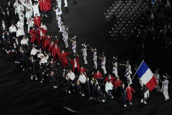 The French delegation during the opening ceremony, in Tokyo, Tuesday, August 24.