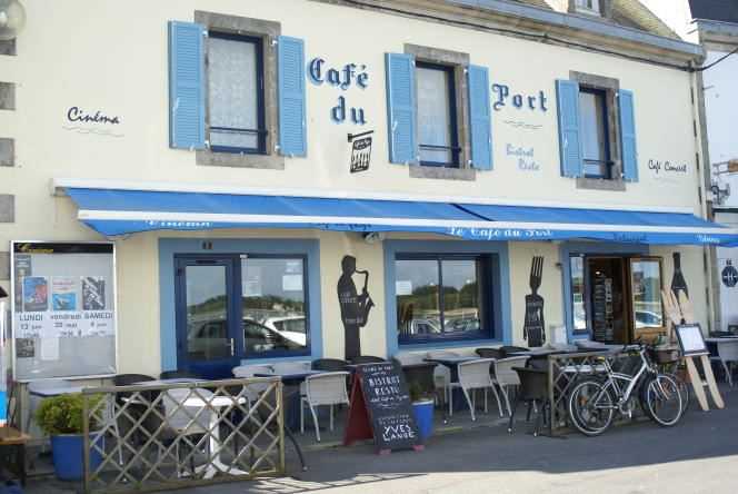 The cinema of the Port, in Ile-Tudy (Finistère).
