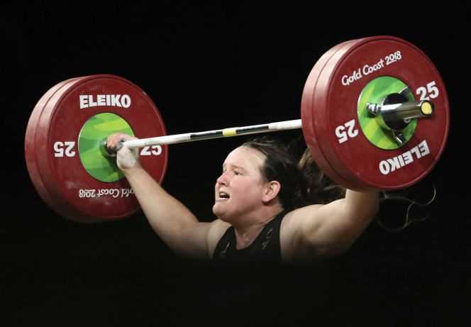 New Zealander Laurel Hubbard lifted 90 kilos in the snatch in the 2018 Commonwealth Games women's weightlifting final in Australia.