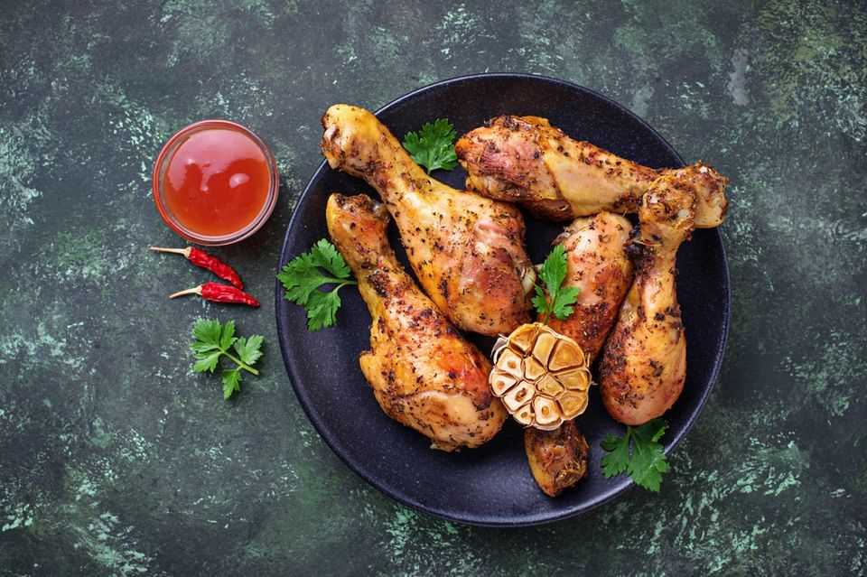 Chicken thighs;  Seasoning chicken: recipe and instructions