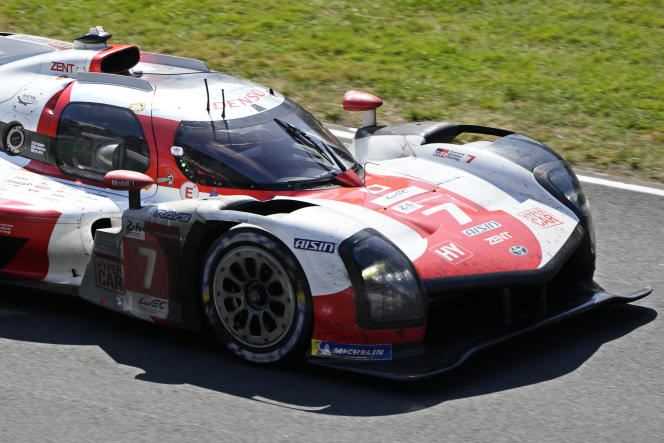 The No. 7 Toyota of Briton Mike Conway, Japanese Kamui Kobayashi and Argentinian José Maria Lopez, on August 22, 2021, at Le Mans.