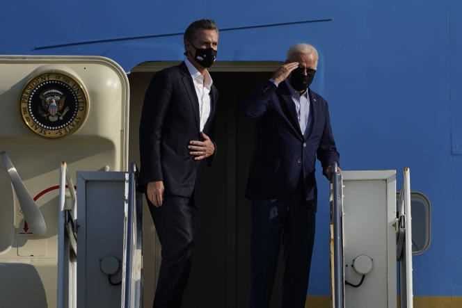 US President Joe Biden (right) and California Governor Gavin Newsom at Mather Airport on September 13, 2021.