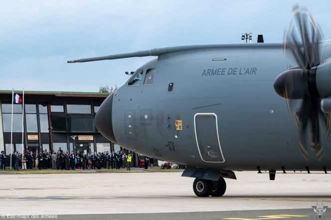 An Airbus A400M plane in a Paris airport on August 29, 2021. It was the last French flight to evacuate people from Afghanistan.