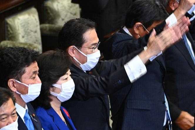 Japanese Prime Minister Fumio Kishida (center) during the dissolution of the Lower House of Parliament in Tokyo on October 14, 2021.