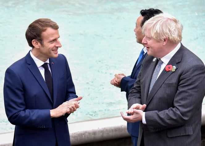 French President Emmanuel Macron and Prime Minister Boris Johnson during the G20 summit in Rome, Sunday October 31.