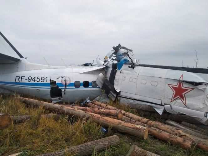 The wreckage of the L-410 plane at the crash site near the town of Menzelinsk, Republic of Tatarstan, Russia on October 10, 2021.