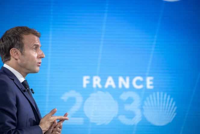 Emmanuel Macron presents the France 2030 plan, in Paris, on October 12, 2021.