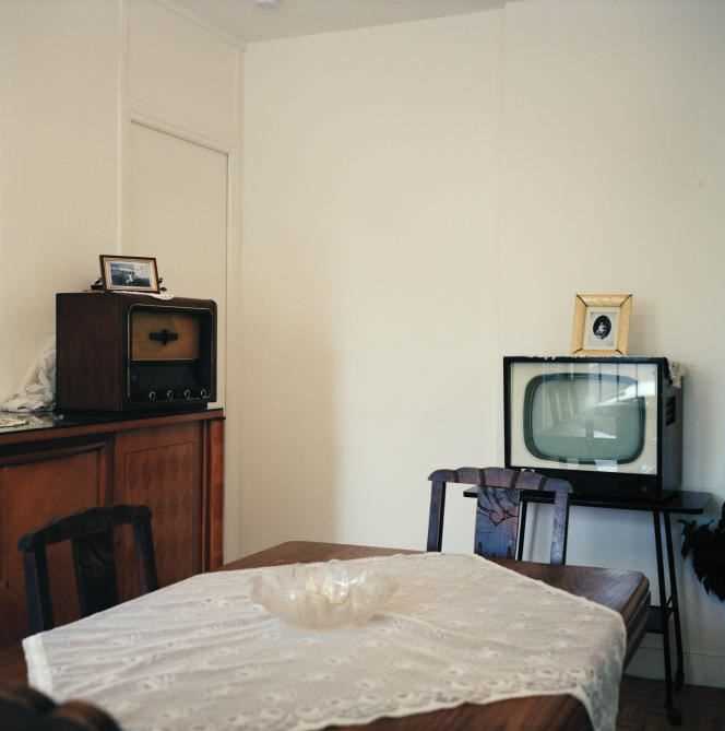 The reconstructed apartment of the Croisille family who lived in the Grosperrin bar of the Emile-Dubois city (known as the “city of 800”), in Aubervilliers from 1957 to 2012.
