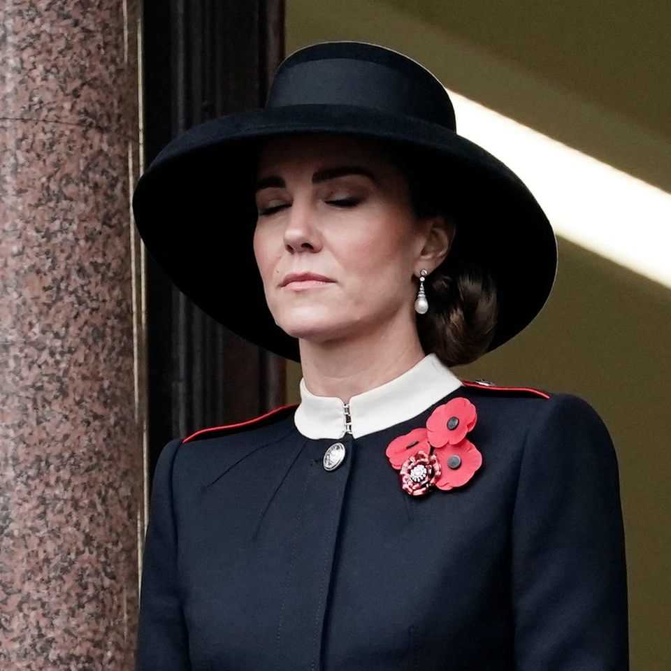 Duchess Catherine takes the place of Queen Elizabeth on Remembrance Sunday.