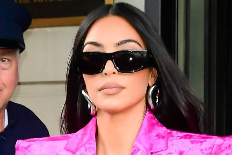 Kim Kardashian shows the way: We now wear silver hoop earrings. 