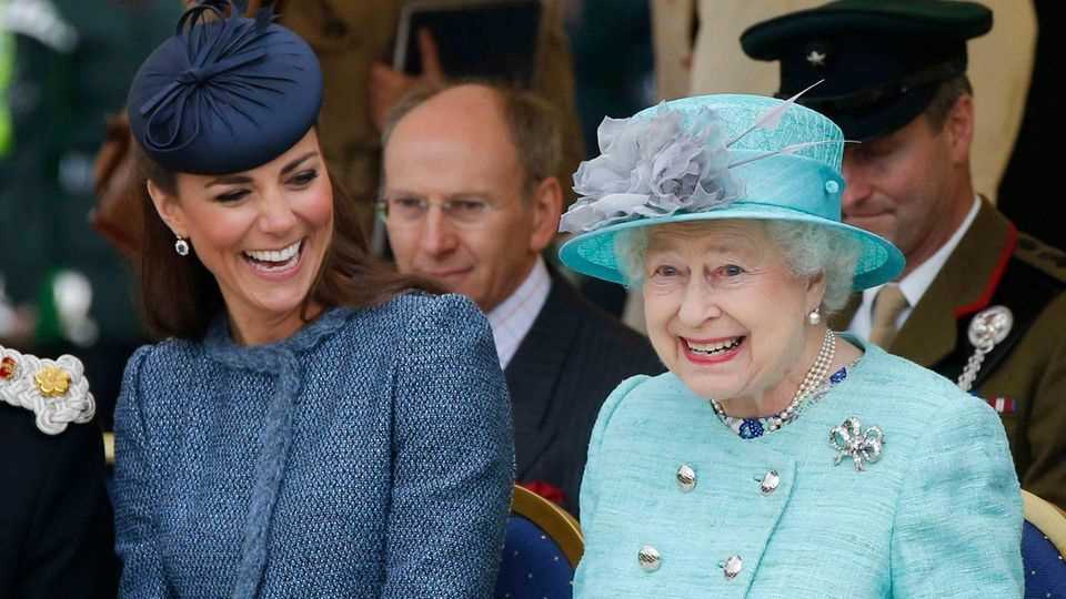 Duchess Catherine and Queen Elizabeth