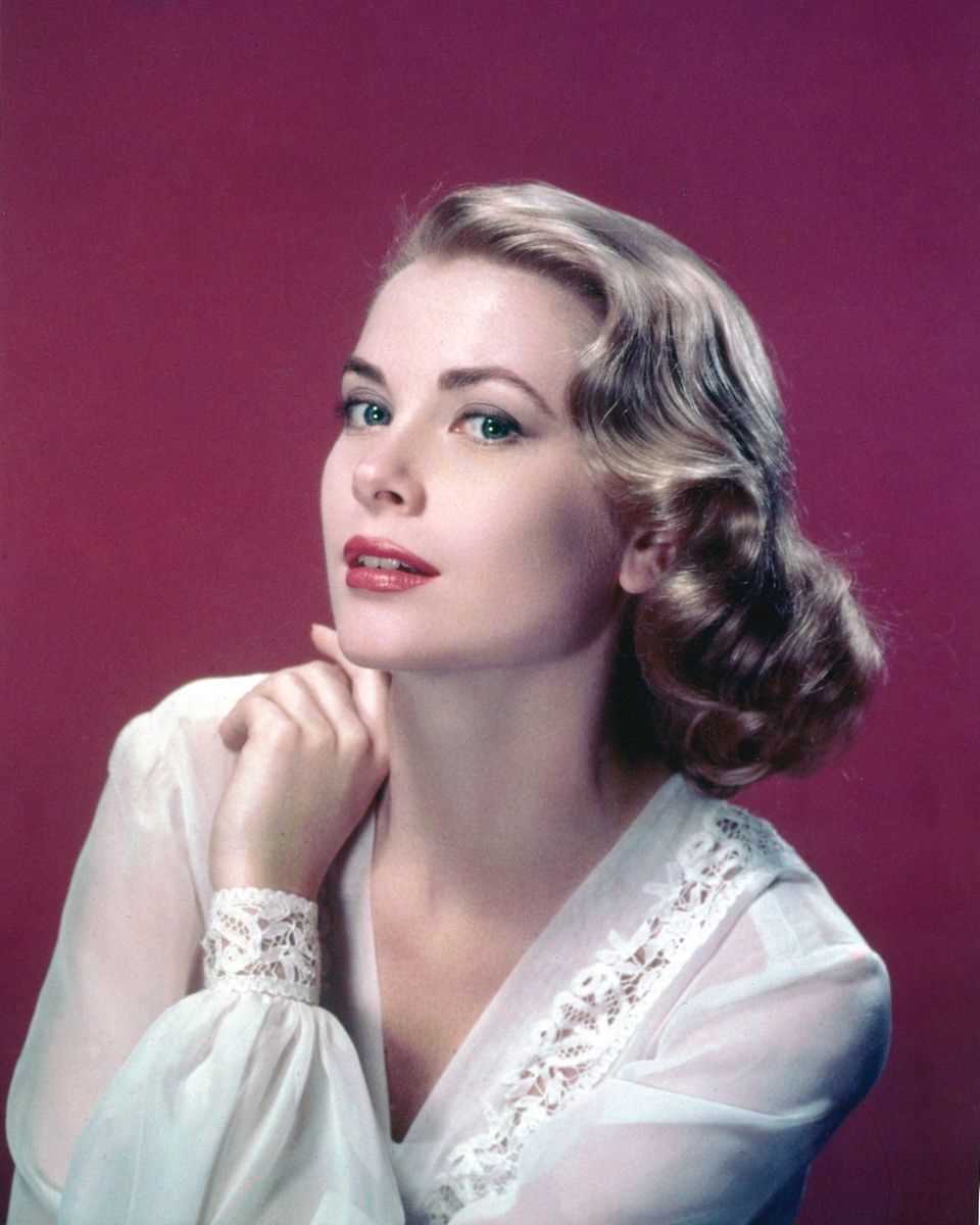 FOB: The hairstyle trend for everyone who wants to test a bob without scissors: Grace Kelly