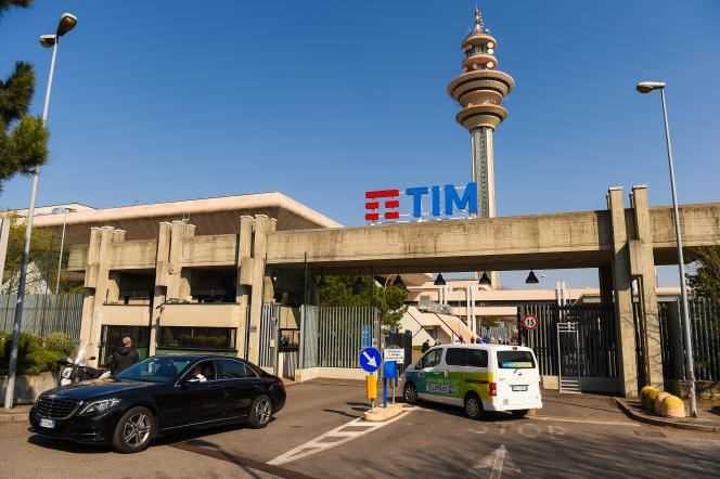 At Telecom Italia (TIM) headquarters in Rozzano, in March 2019.