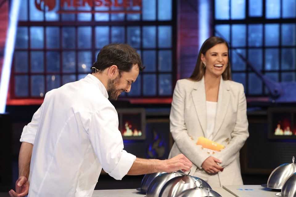"Grill the Henssler": Presenter Laura Wontorra and TV chef Steffen Henssler (l.)