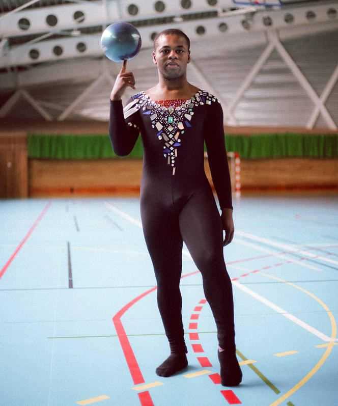 The gymnast Peterson Ceus in September 2020 at the Anthony training center (Hauts-de-Seine), where he gives rhythmic gymnastics lessons to girls and boys.