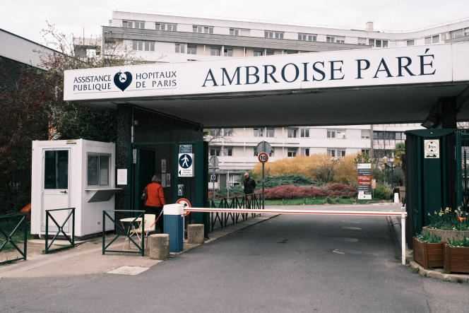 The entrance to Ambroise-Paré hospital, in Boulogne-Billancourt (Hauts-de-Seine), on March 18, 2020.