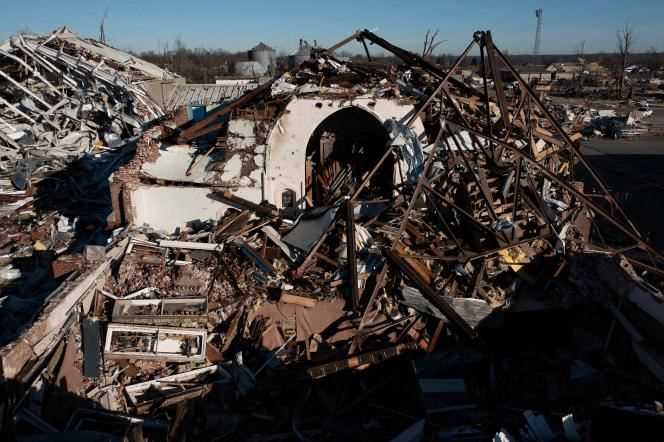 A church ravaged by the tornado that hit Mayfield, Ky. On December 12 (Photo by Brendan Smialowski / AFP)