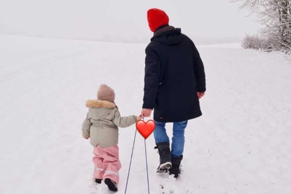 Eva Padberg: Snow excursion with the whole family