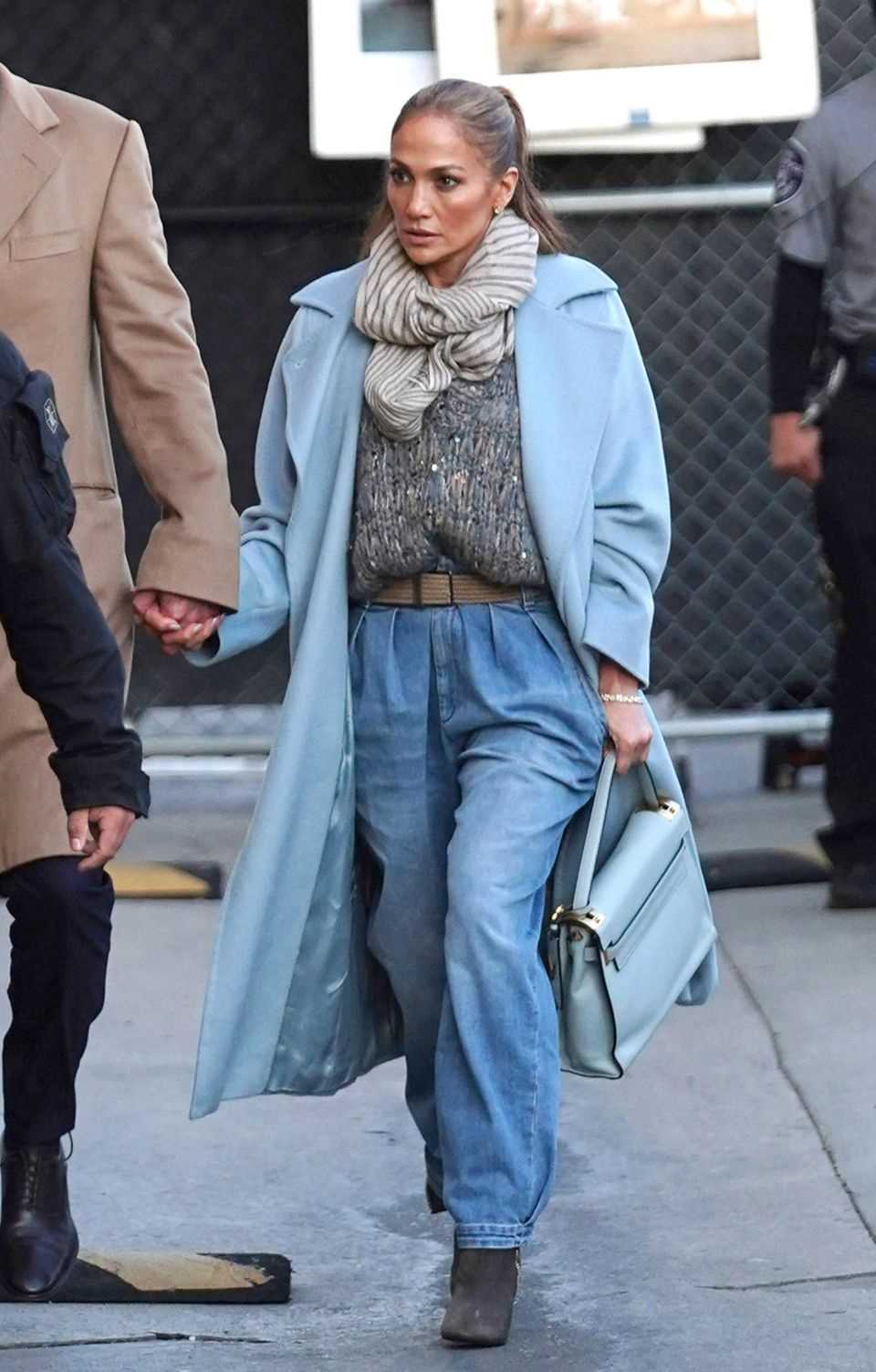 Jennifer Lopez combines the new trend perfectly for winter time.