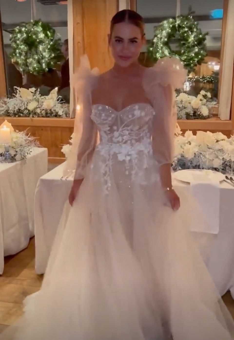 Jessica Paszka: In this dream dress she has "Yes" said