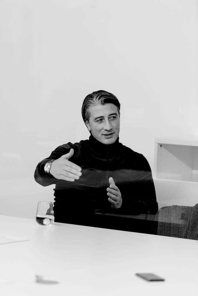 «Will ich schauspielern, mache ich lieber Werbespots»: Murat Yakin im Gespräch in Glattbrugg.