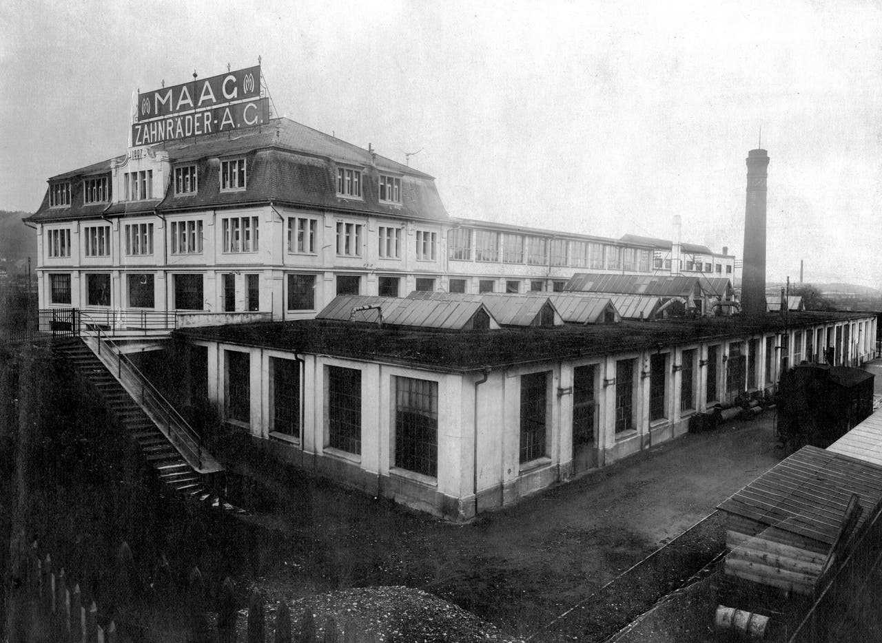The factory buildings in the early days of the Maag cogwheels.
