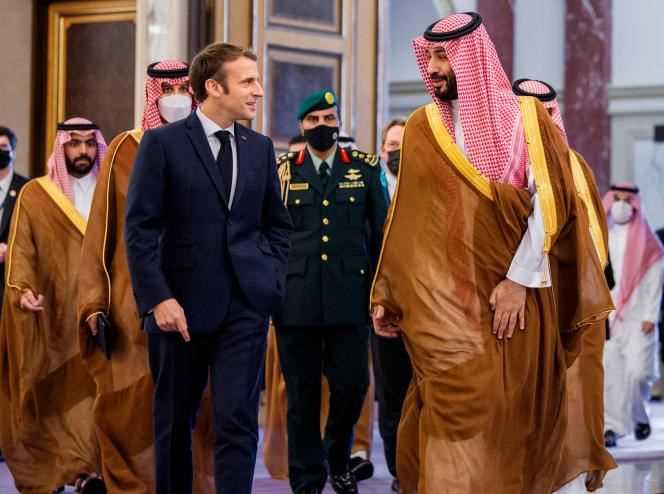 Emmanuel Macron and Crown Prince Mohammed Ben Salman, in Jeddah, Saturday, December 4.
