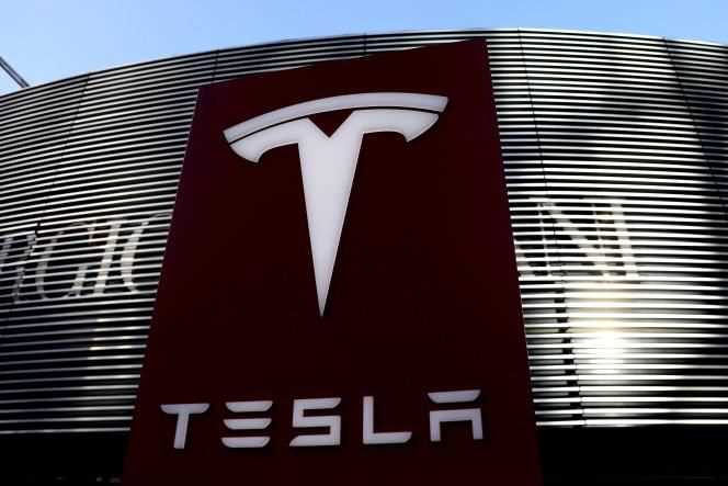 Automaker Tesla declined to comment on the crash.
